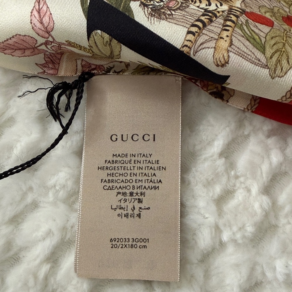 Gucci 100 Silk Scarf-Authentic-NIB - Picture 2 of 10